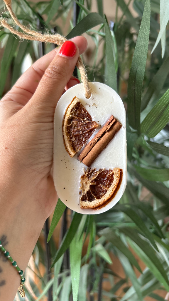 Suspension Orange cannelle